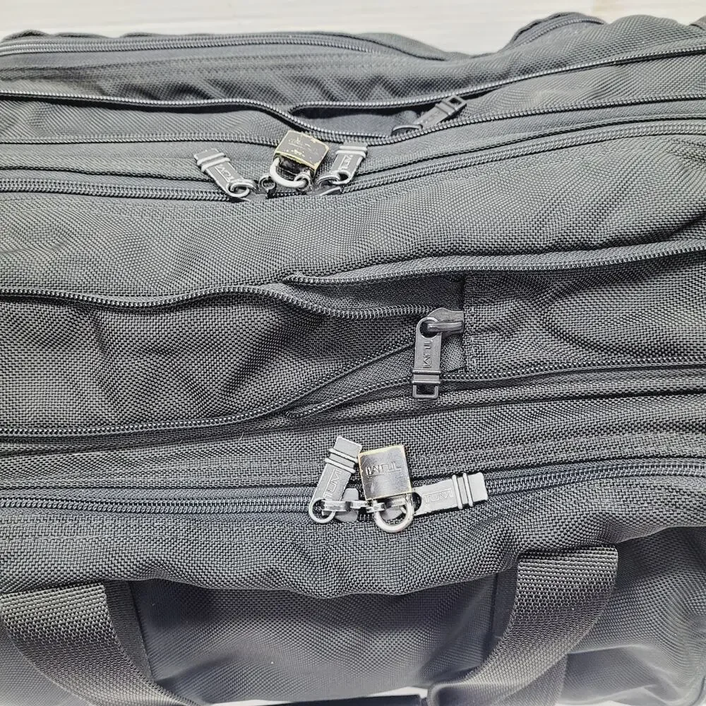 TUMI 278D3 Black Expanding Boston Ballistic 22